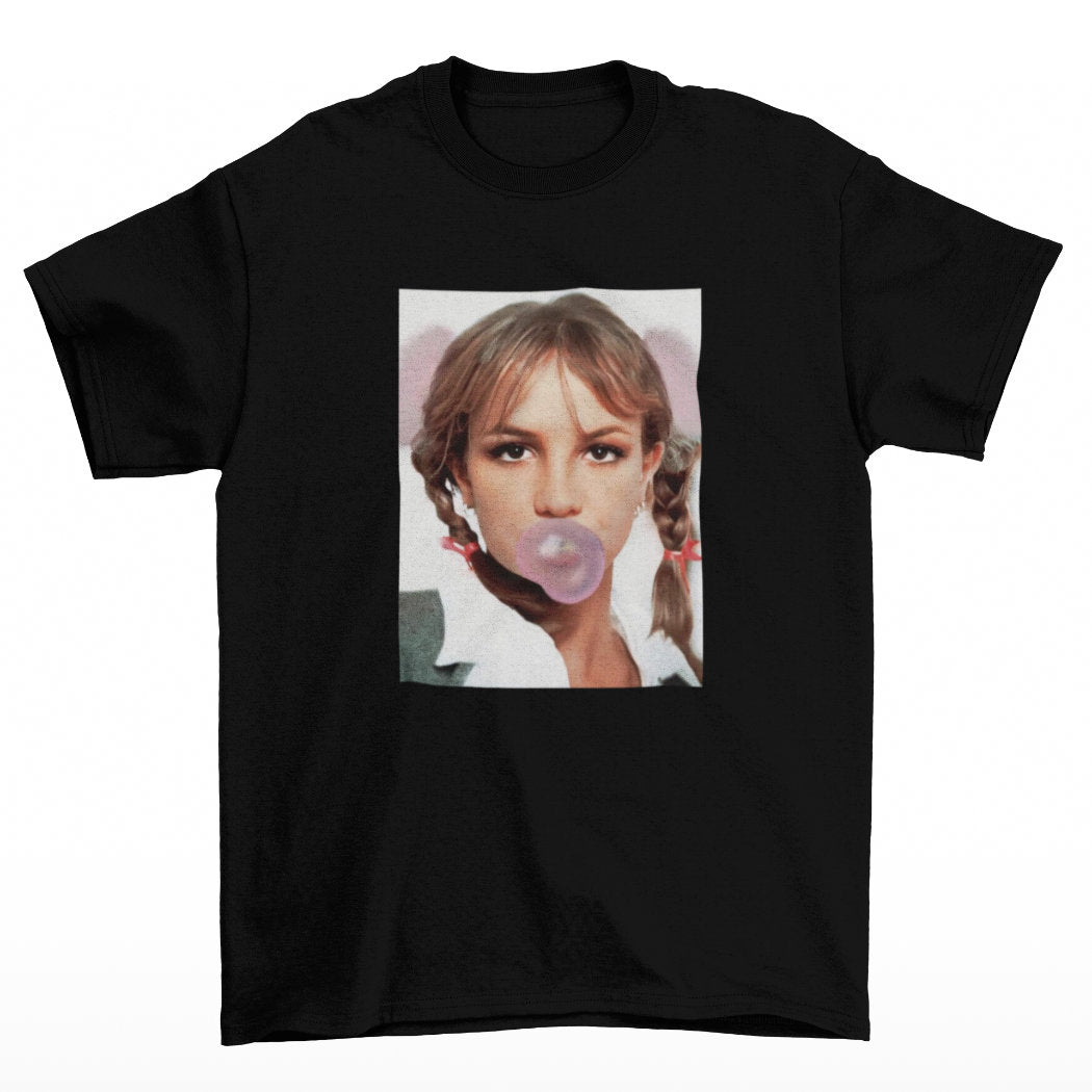 T-shirt with a photo of Miley Cyrus