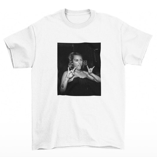 T-shirt with a photo of Miley Cyrus